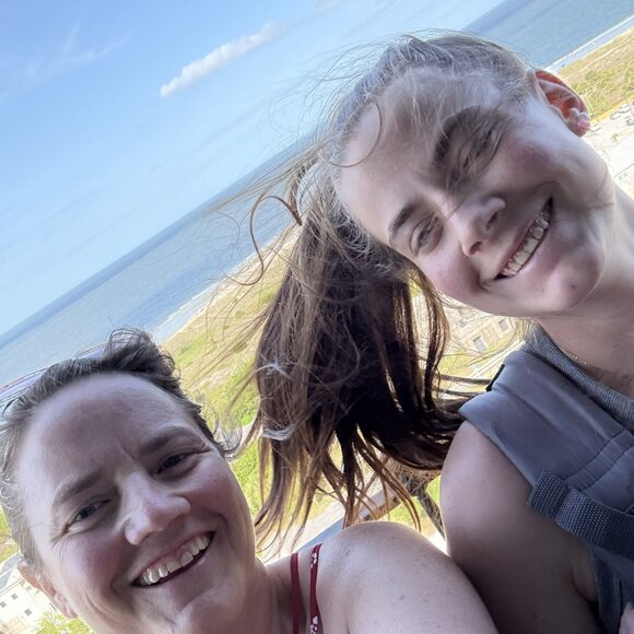 FINAL SHOW 11/8/2025 - CLOSING CLOSET - Picture 7 of 15